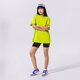 dámske tričko NIKE TRIČKO SPORTSWEAR ESSENTIAL OVERSIZED dn5697-321 farba neon żółty