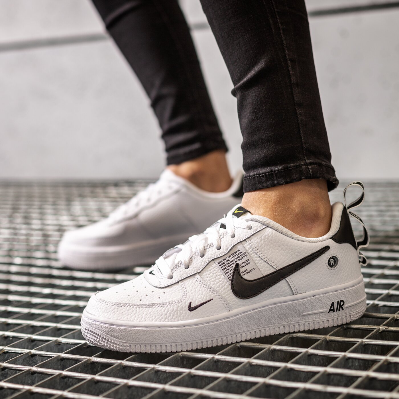 NIKE AIR FORCE 1 UTILITY LOW JUNIOR AR1708-100 | farba BIELA | MÃ³dne Tenisky. DETI Obuv eshop 