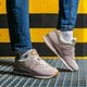 dámske tenisky (obuv) NEW BALANCE 574  wl574sp2 farba béžová