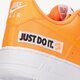 pánske tenisky (obuv) NIKE AIR FORCE 1 '07 LV8 JDI bq5360-800 farba oranžová