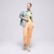 dámske nohavice PUMA NOHAVICE  ESS SWEATPANTS FL CL ORANGE PEACH 58684172 farba oranžová