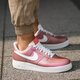 pánske tenisky (obuv) NIKE AIR FORCE 1 '07 LV8 823511600 farba ružová