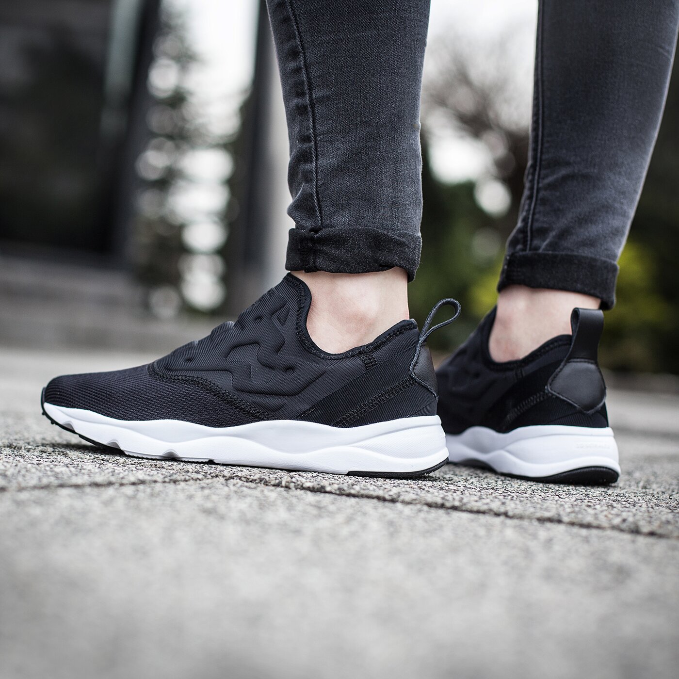 REEBOK FURYLITE SLIP CONTEMP v69108 farba čierna