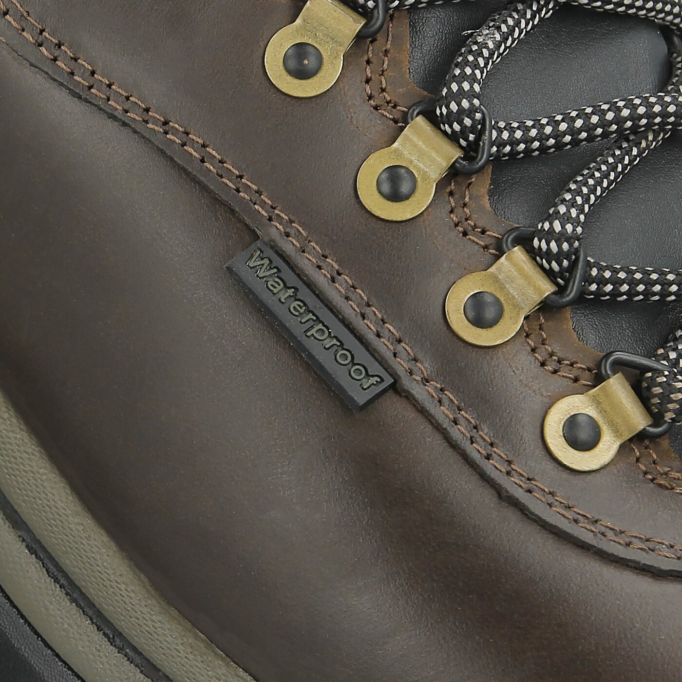 pánska outdoorová obuv TIMBERLAND WHITE LEDGE WP MID   tb1121352141 farba hnedá