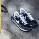 pánske tenisky (obuv) NIKE AIR PEGASUS 83  599124010 farba čierna