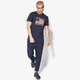 pánske tričko NEW ERA TRIČKO SS WORLD HOOD U.S.A. TEE NEW ERA NIGHT SHIFT 11517684 farba tmavomodrá
