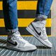 AIR JORDAN 1 MID  bq6472-015 farba sivá