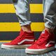 pánske skate obuv VANS UA SK8-HI  vn0a4bv618n1 farba červená