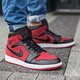 pánske tenisky (obuv) AIR JORDAN 1 MID 554724-610 farba červená