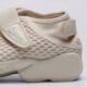 dámske tenisky (obuv) NIKE AIR RIFT LACE WMNS  hm8288-100 farba béžová