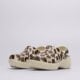 dámske sandále CROCS PLATF ANIMAL REMIX 207844-bl farba hnedá
