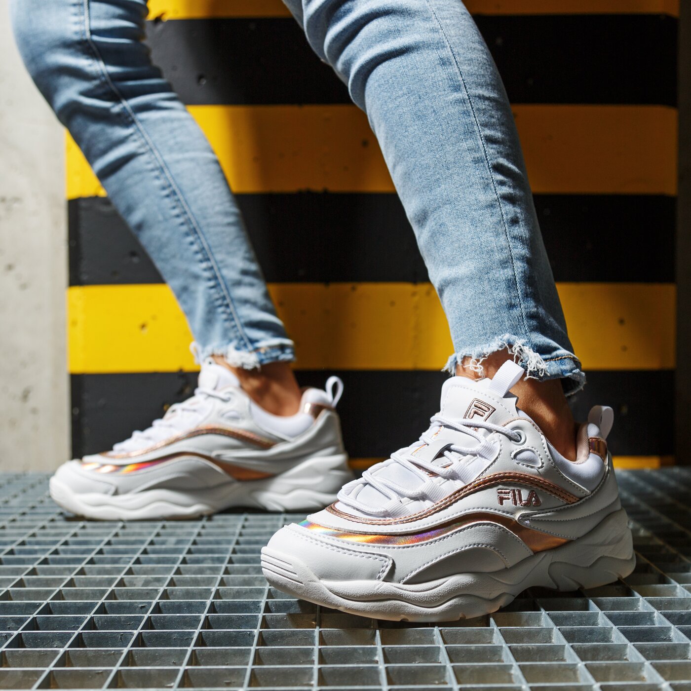 dámske tenisky (obuv) FILA RAY M LOW WMN 101076391r farba biela