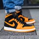 pánske tenisky (obuv) AIR JORDAN 1 MID 554724081 farba oranžová