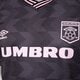 pánske tričko UMBRO TRIČKO FOOTBALL JERSEY ul125tsm83001 farba čierna