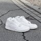pánske tenisky (obuv) NIKE AIR TRAINER 1 MID  317554102 farba biela