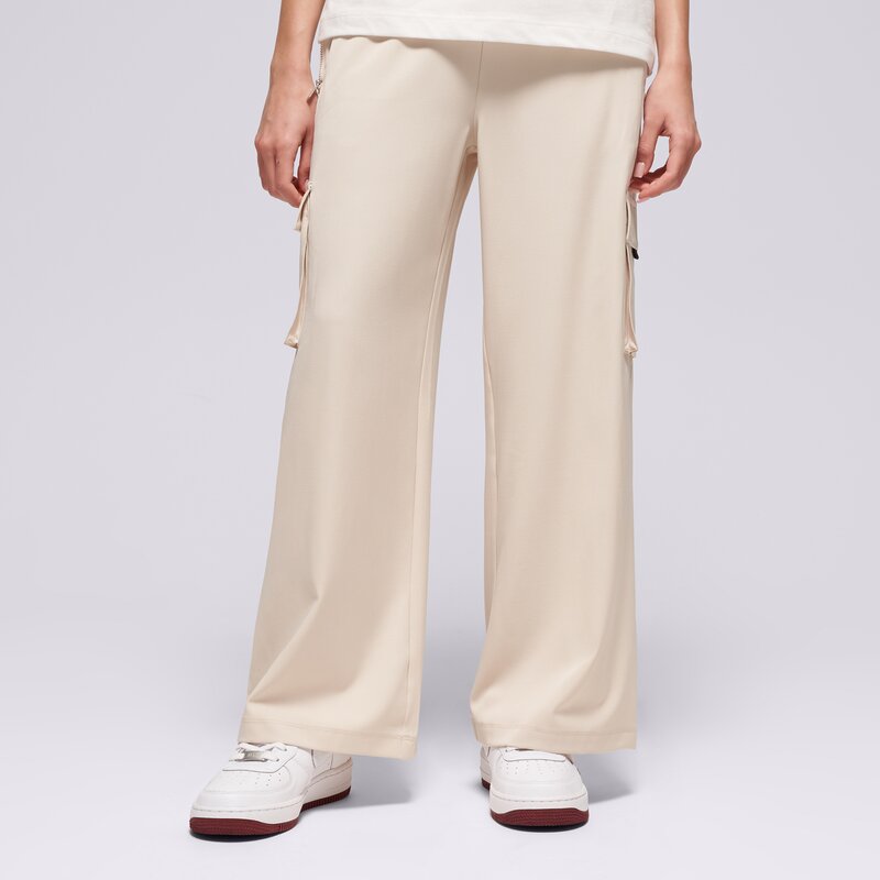 JORDAN NOHAVICE  JUMPMAN POST UP OPEN CARGO GIRL