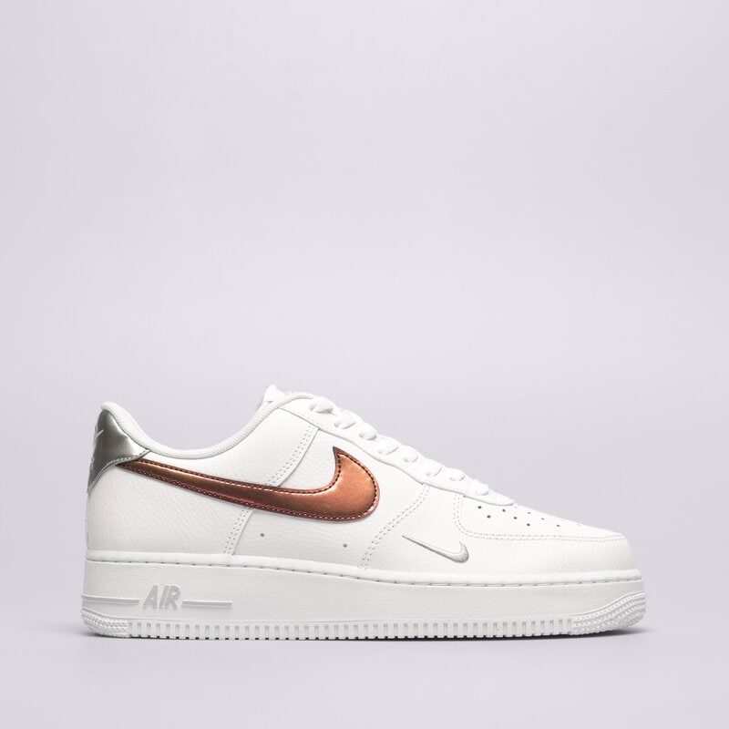 NIKE AIR FORCE 1 '07 
