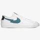 pánske tenisky (obuv) NIKE BLAZER LOW '77 dj6895-100 farba biela