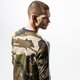 pánska mikina ADIDAS MIKINA CAMO LS TEE dv2055 farba hnedá