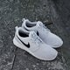 dámske tenisky (obuv) NIKE WMNS ROSHE RUN  511882081 farba sivá