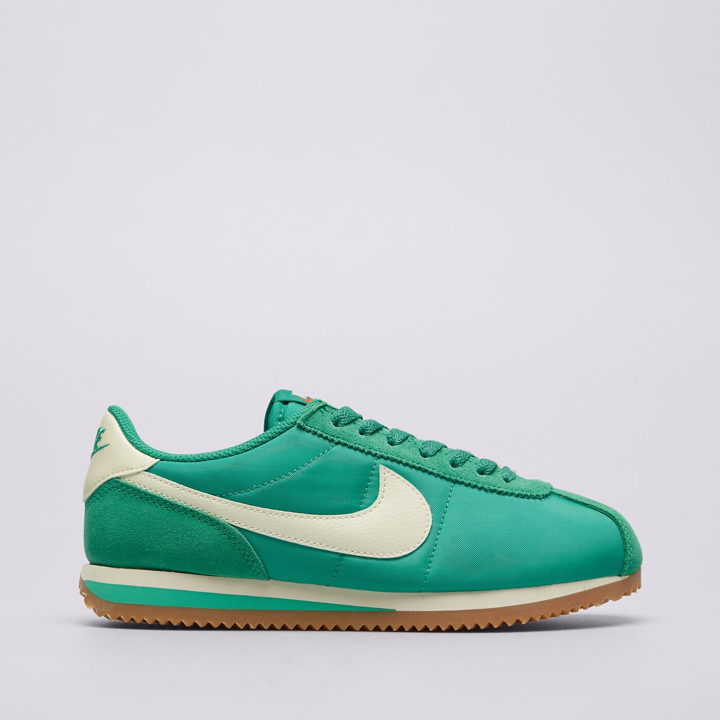 nike cortez small swoosh