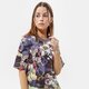 dámske tričko NIKE TRIČKO W NSW FEMME TOP SS AOP dc5503-004 farba sivá