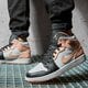 pánske tenisky (obuv) AIR JORDAN 1 MID  554724-133 farba ružová
