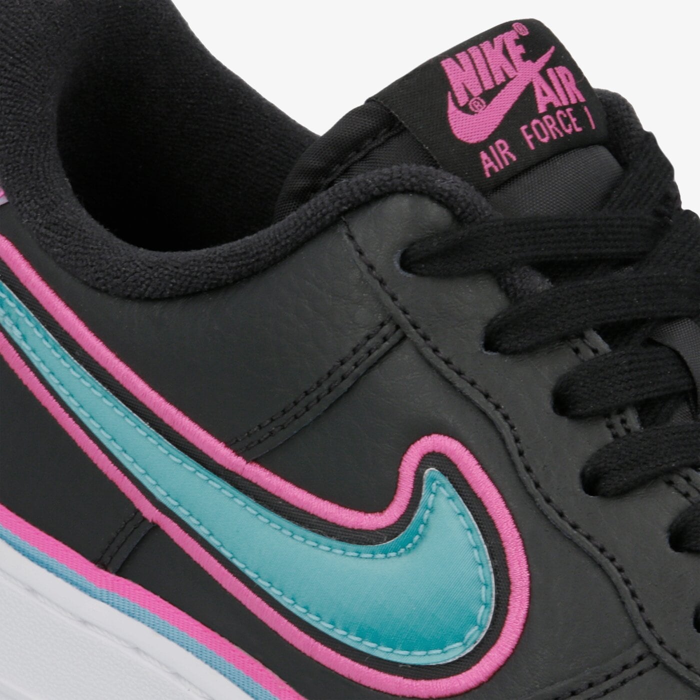 pánske tenisky (obuv) NIKE AIR FORCE 1 '07 LV8 SPORT  aj7748002 farba čierna