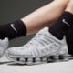 dámske tenisky (obuv) NIKE W SHOX TL SE ib1087-002 farba sivá