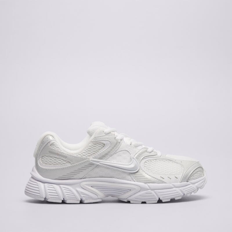W NIKE V5 RNR
