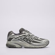 ADIDAS ADISTAR CUSHION 