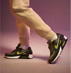 NIKE AIR MAX