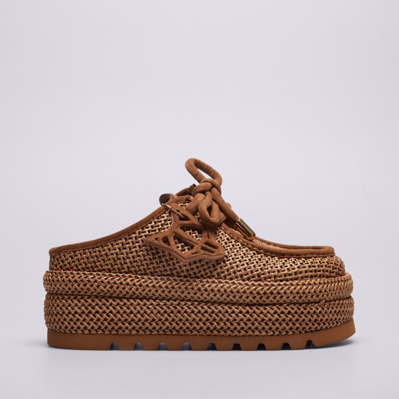 NAKED WOLFE BLIZZARD