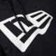 pánska mikina NEW ERA MIKINA ESSENTIAL FLAG PO HOODY 11084919 farba tmavomodrá