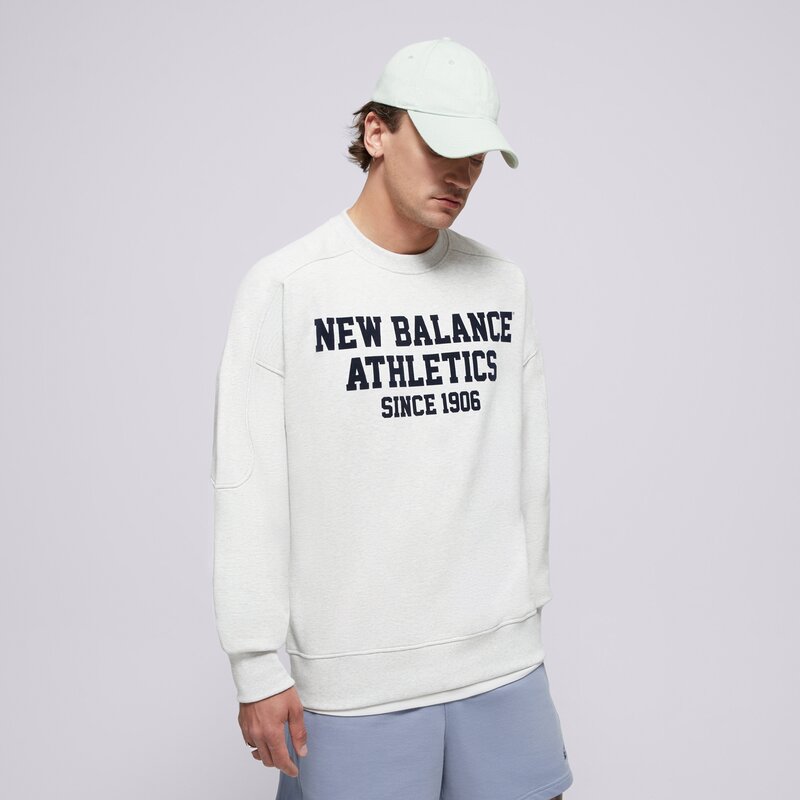 NEW BALANCE MIKINA VARSITY FRENCH TERRY GRAPHIC CREW