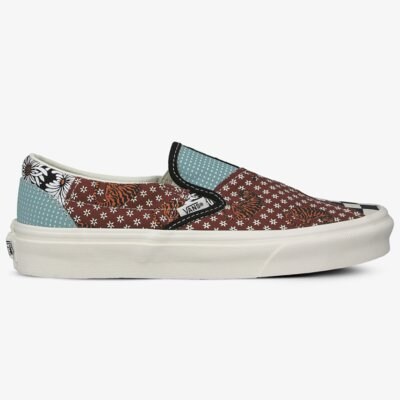 Image of VANS UA CLASSIC SLIP-ON VN0A4U381IO1